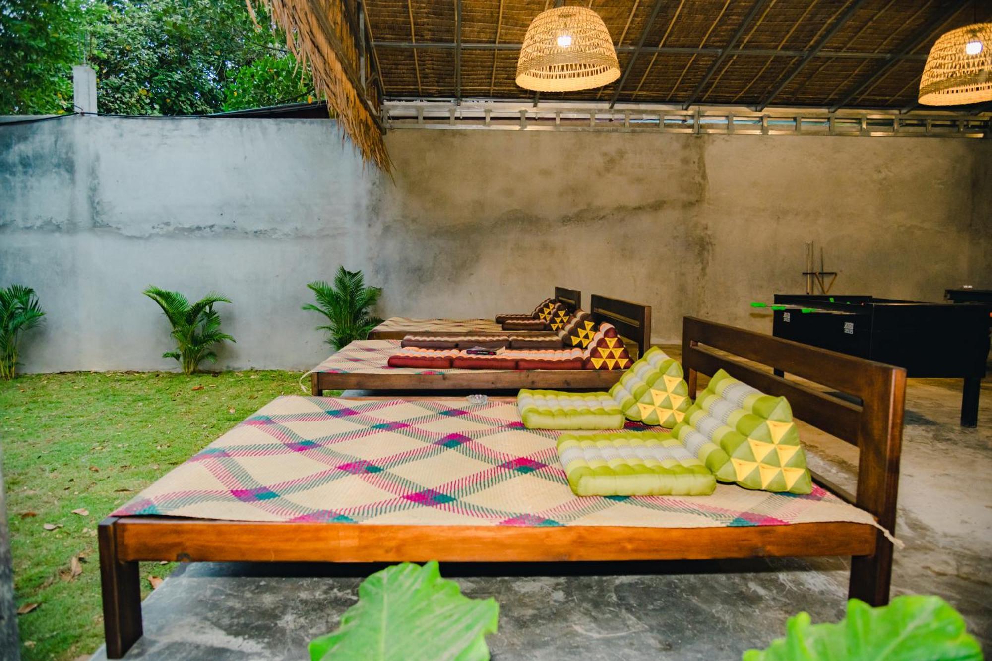 Banyan Tree Hostel Kampot Buitenkant foto