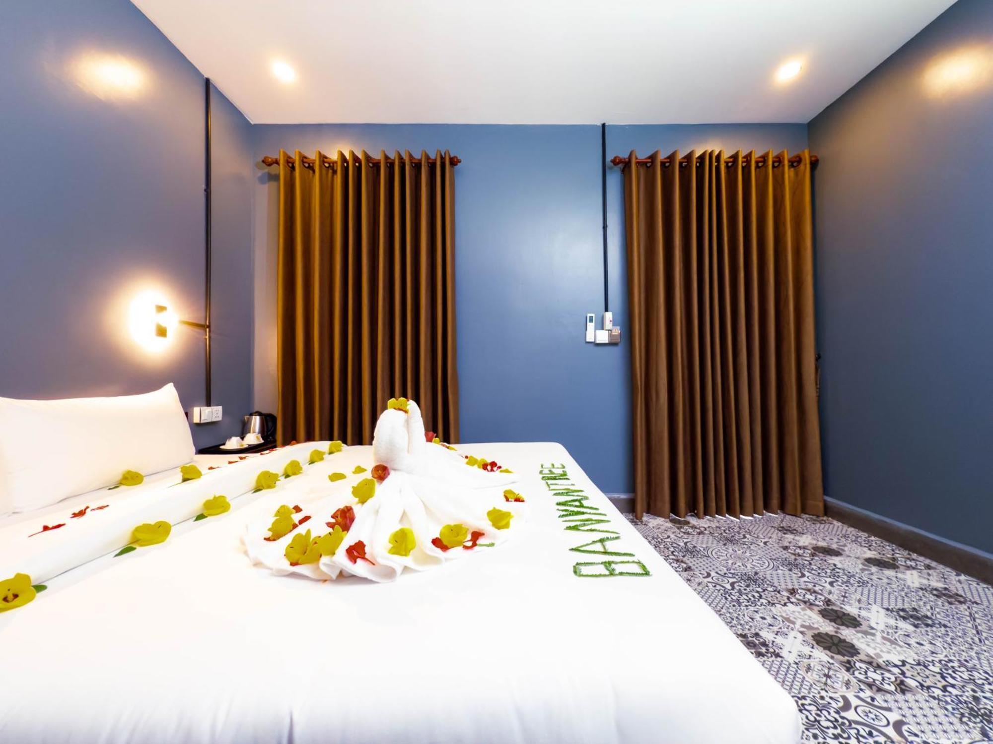 Banyan Tree Hostel Kampot Buitenkant foto